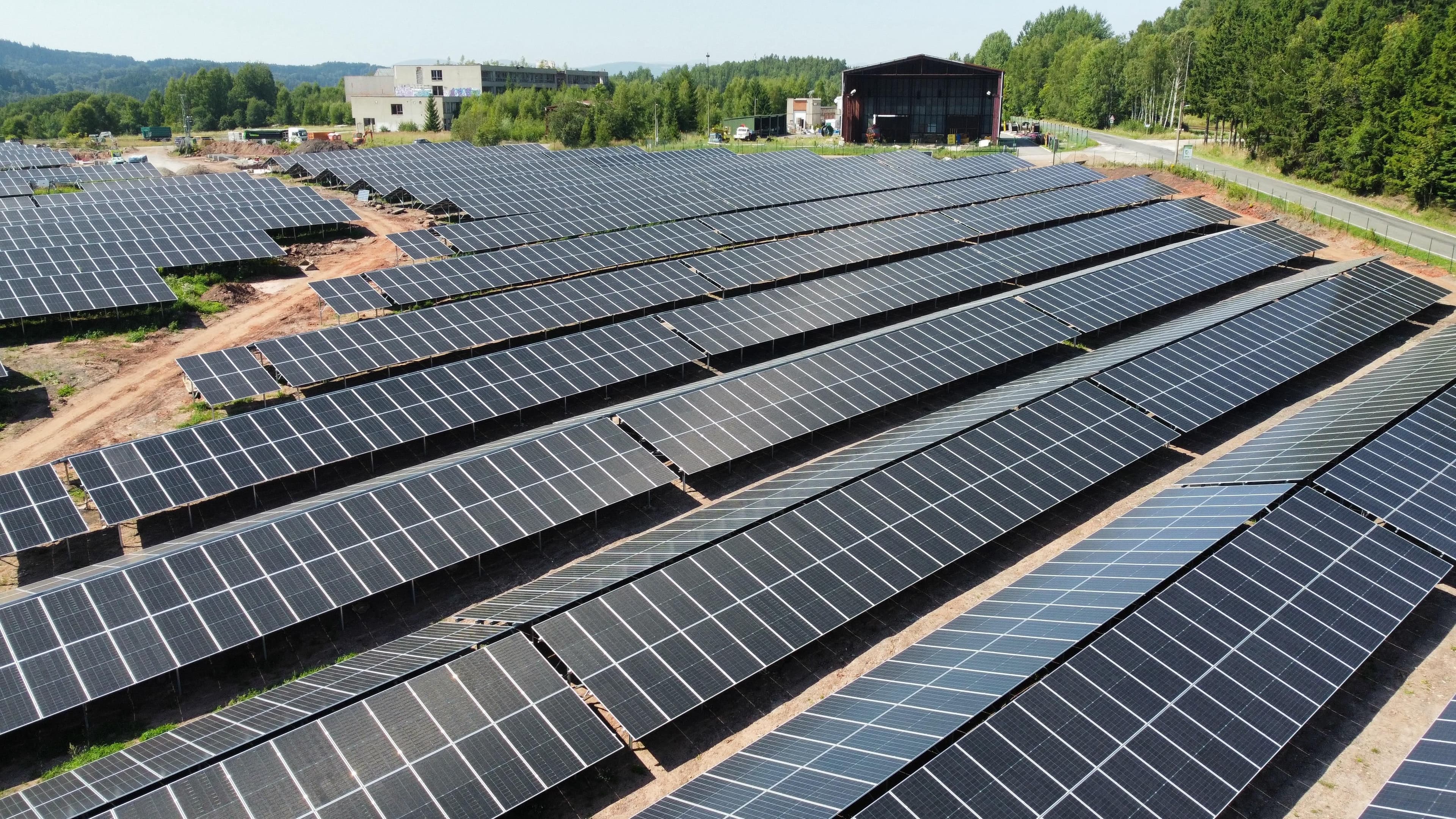 Vývoj cen solárních panelů na trhu v roce 2026